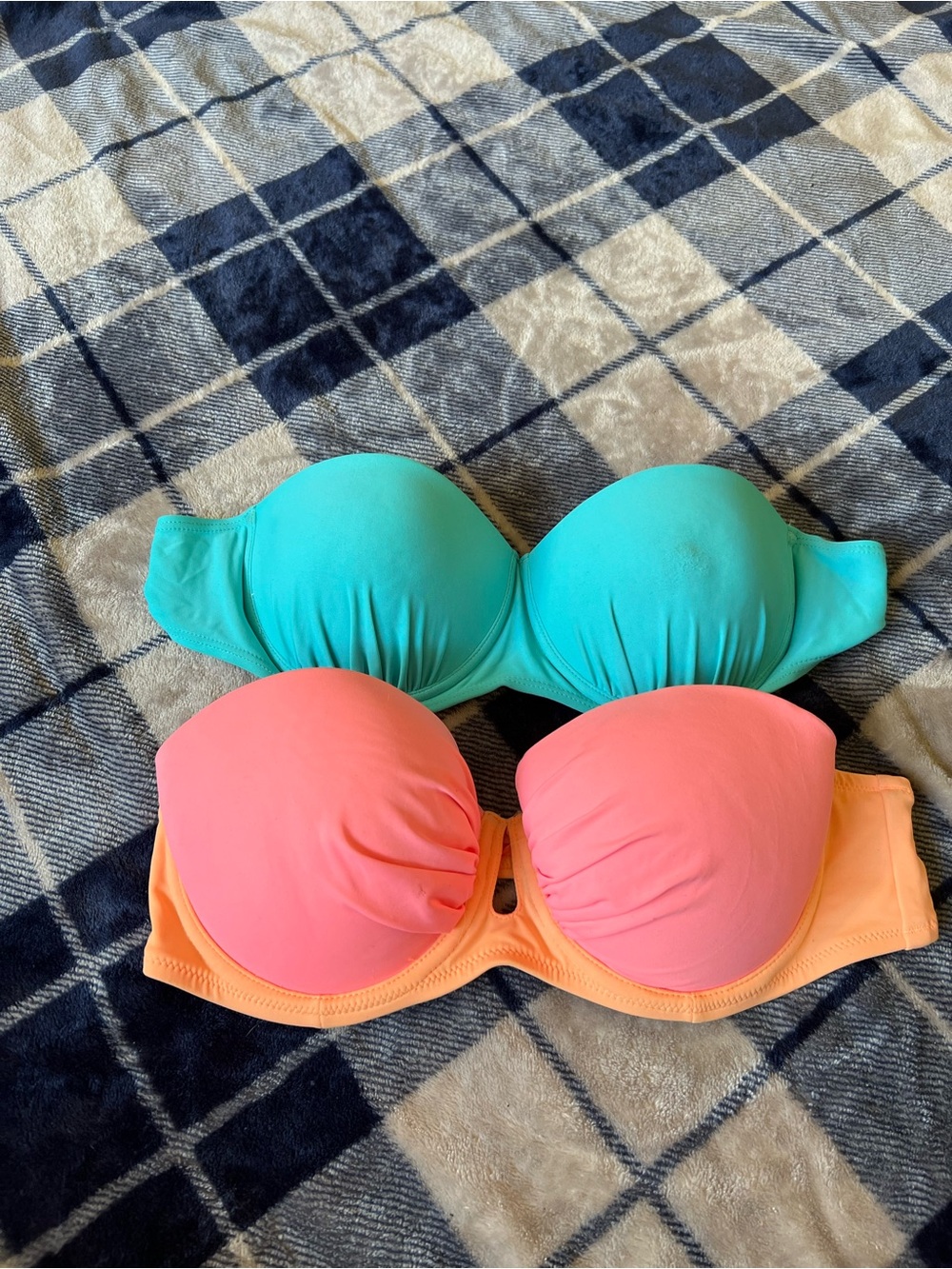 2 Victoria's Secret Pink and Peach Push-Up Bikini Top 36c /L